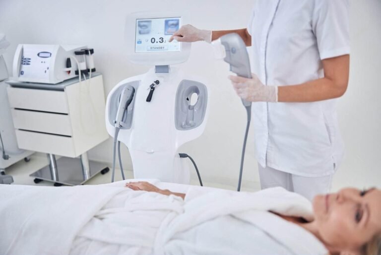 Top 10 Best HIFU Machines: Features, Benefits, Costs, Downside, Efficacy & More