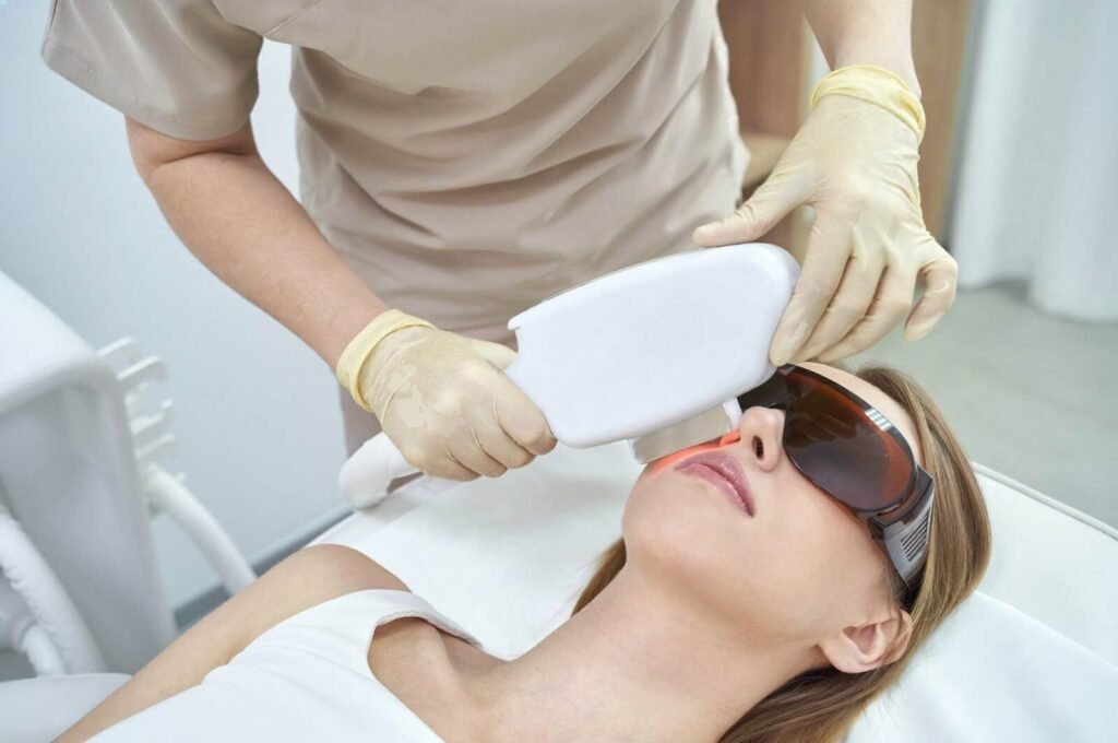 Intense Pulsed Light (IPL) Therapy: How It Works, Benefits, Costs & Professional IPL Machine Buying Guide
