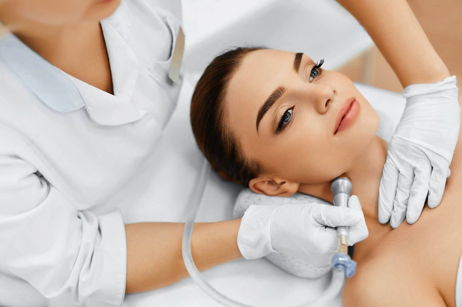 Microdermabrasion Explained: Benefits, Cost, Side Effects & How to Choose the Best Machine
